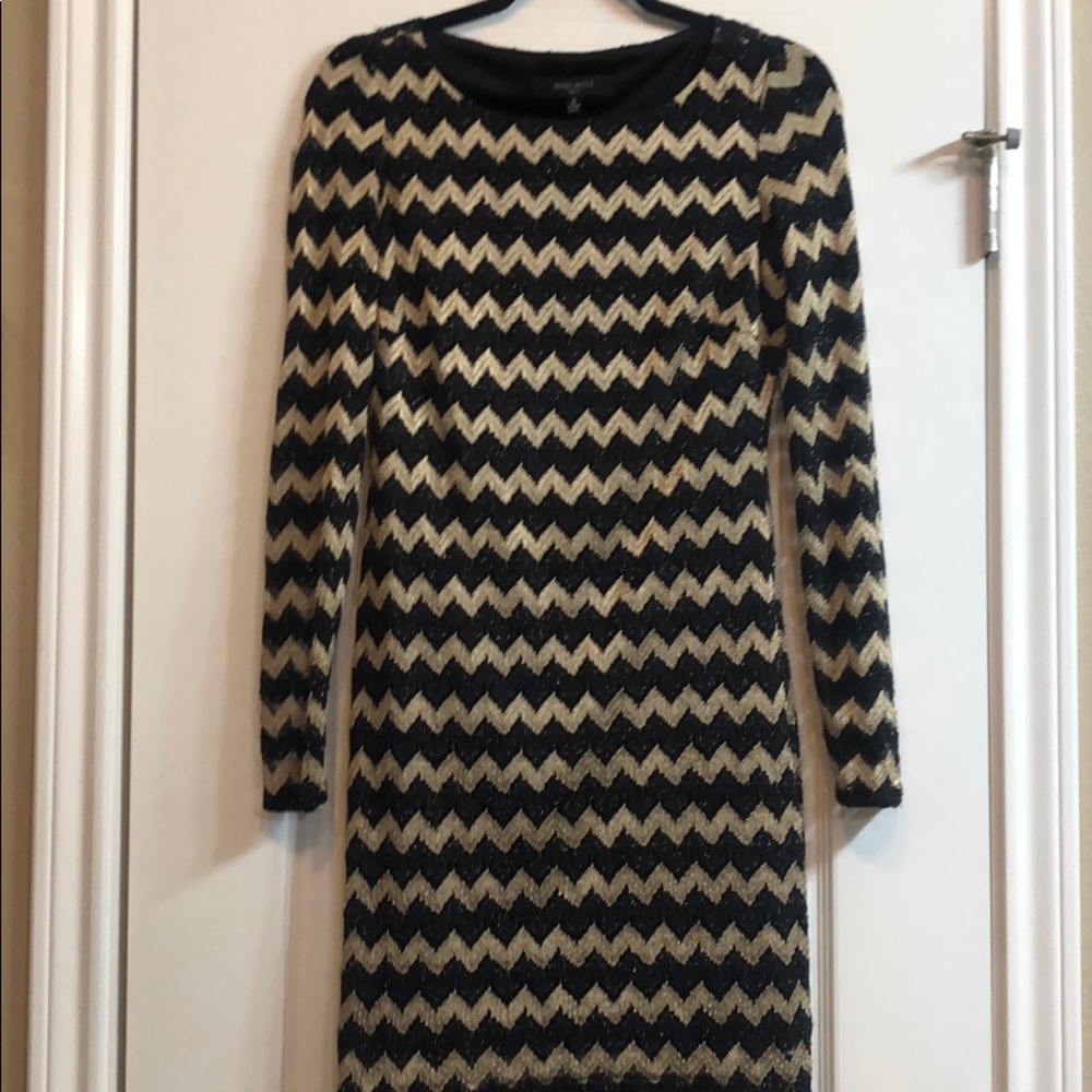 NINE WEST BLACK AND GOLD DRESS